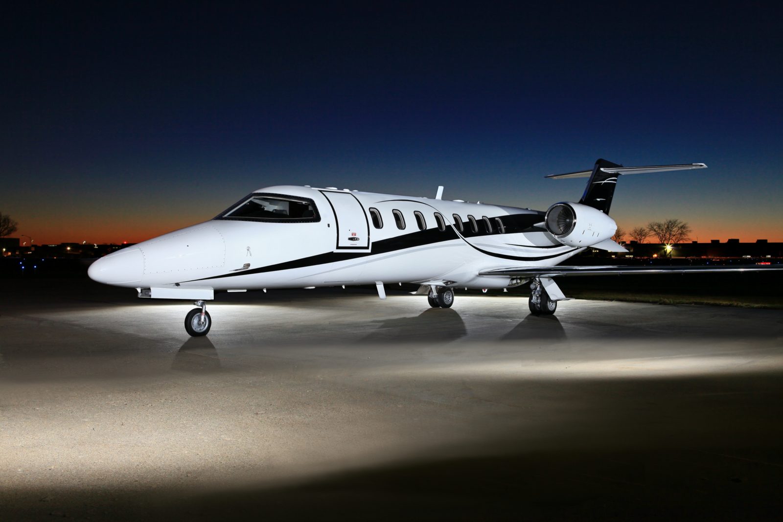 Lear 45XR Charter aIRCRAFT